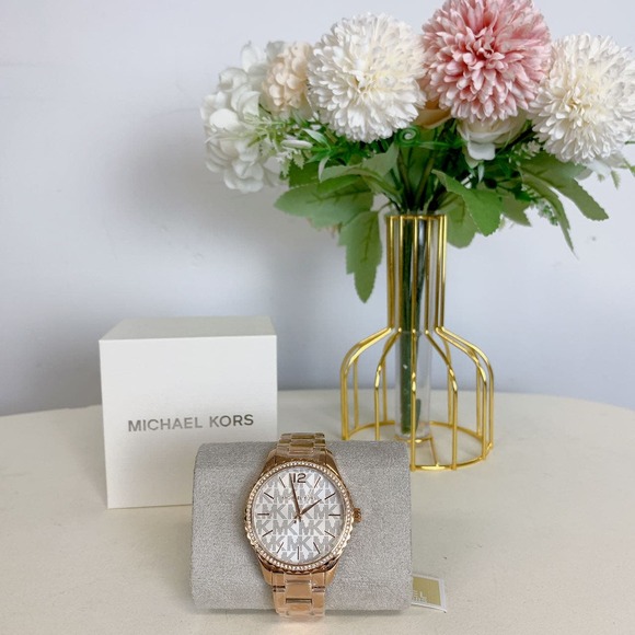 Michael Kors MK7297 Layton Rose Gold Watch - Picture 4 of 7